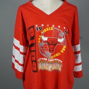 Chgo Bull E Conf Champs Tshirt XXL